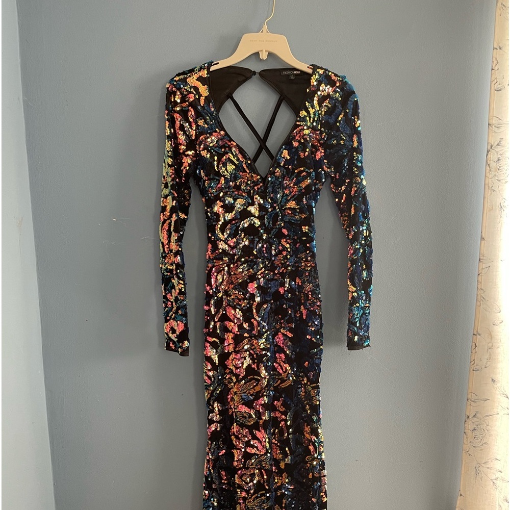 🆕Criss cross back sweetheart top long sleeve mermaid hem sequin gown - Picture 15 of 16